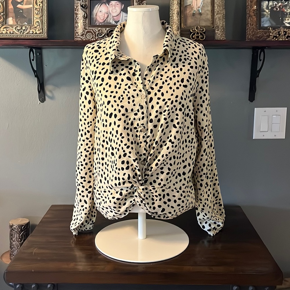 Super soft long sleeve blouse size L